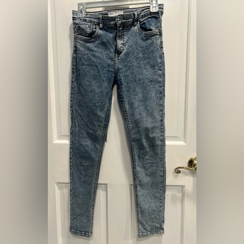 ZARA Girls Skinny Leg 4 Pocket Button Fly Blue Jeans SIZE 13-14 Teen Pre Loved